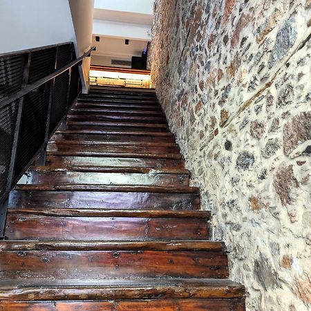 Issa Lesvos Hostel Mytilene Exterior photo
